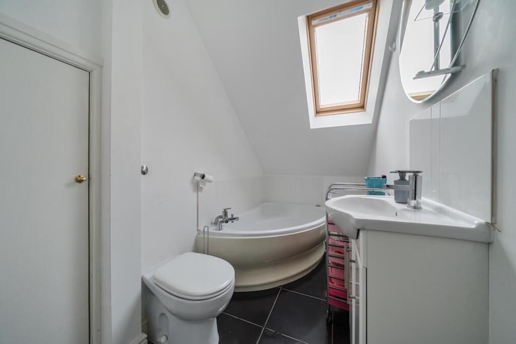 15-681b8c0513141-1286163-ARW-15 .jpg