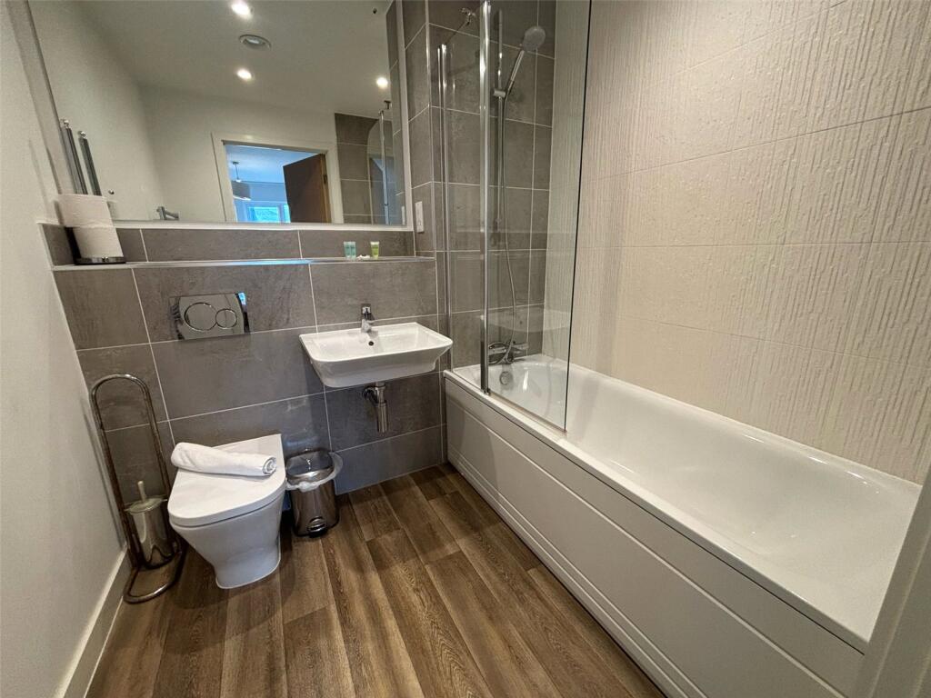Bathroom En-Suite