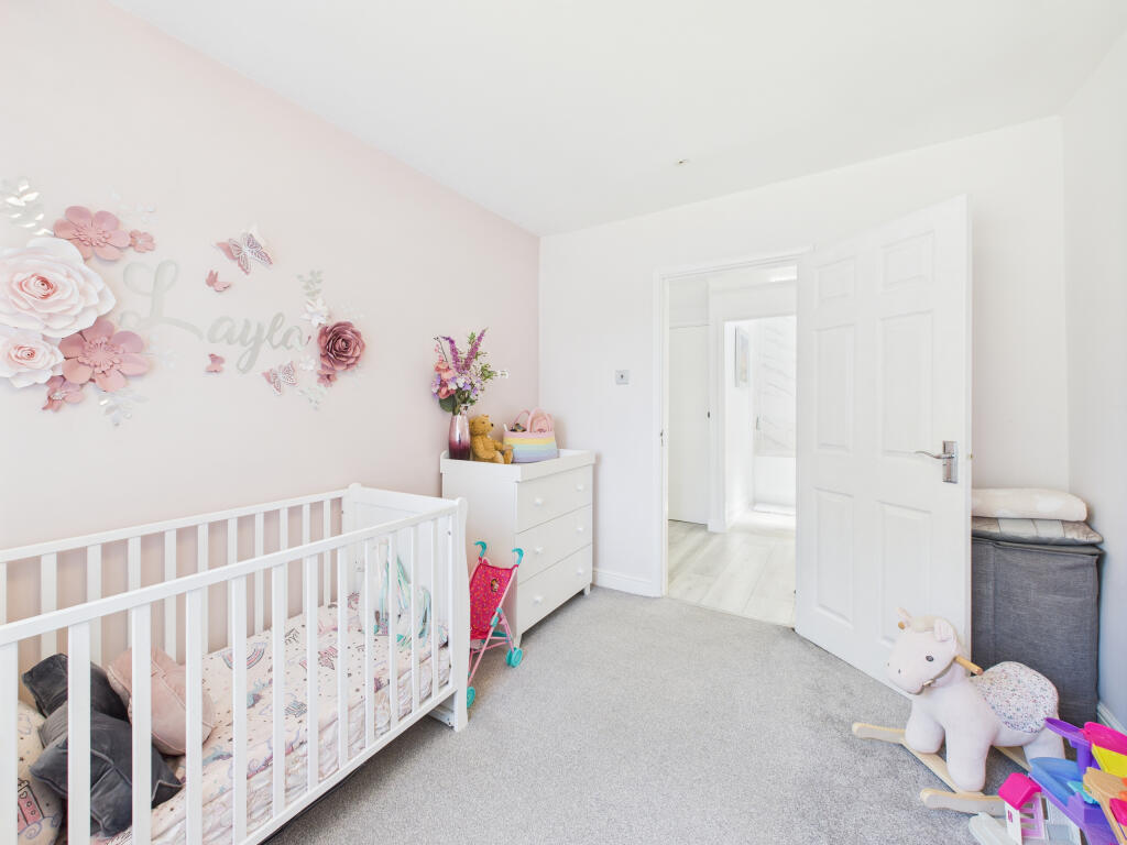 CAM02909G0-PR0458-STILL005