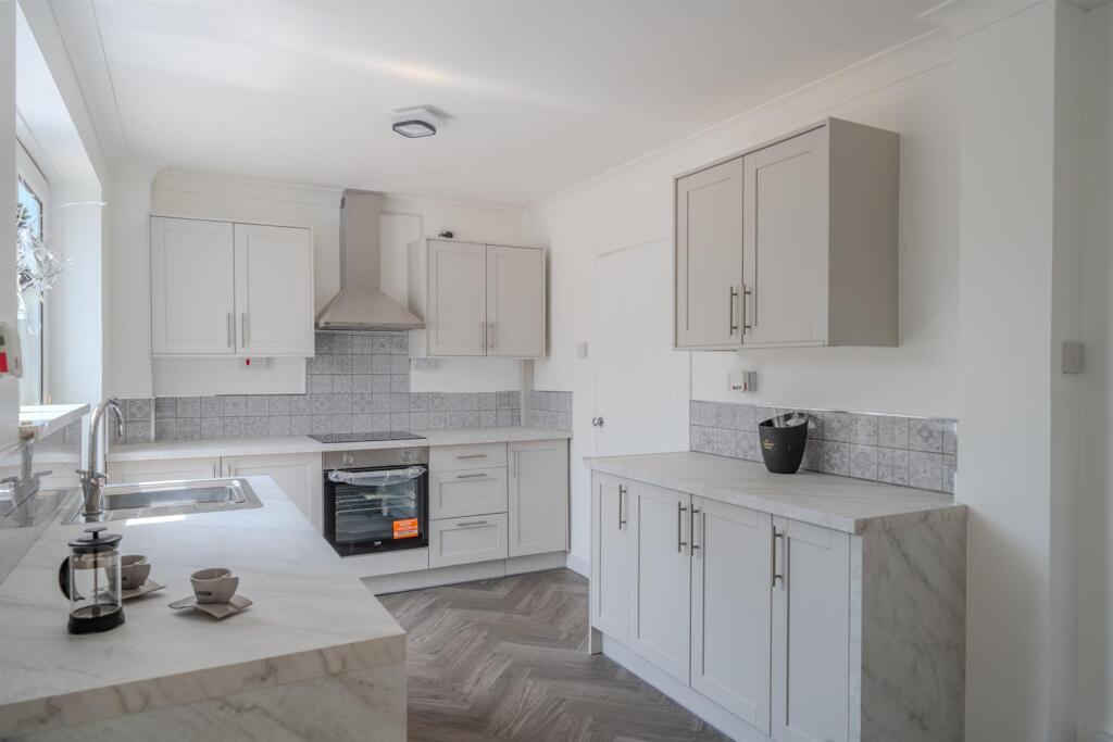 23 Neyland Path-13.jpg