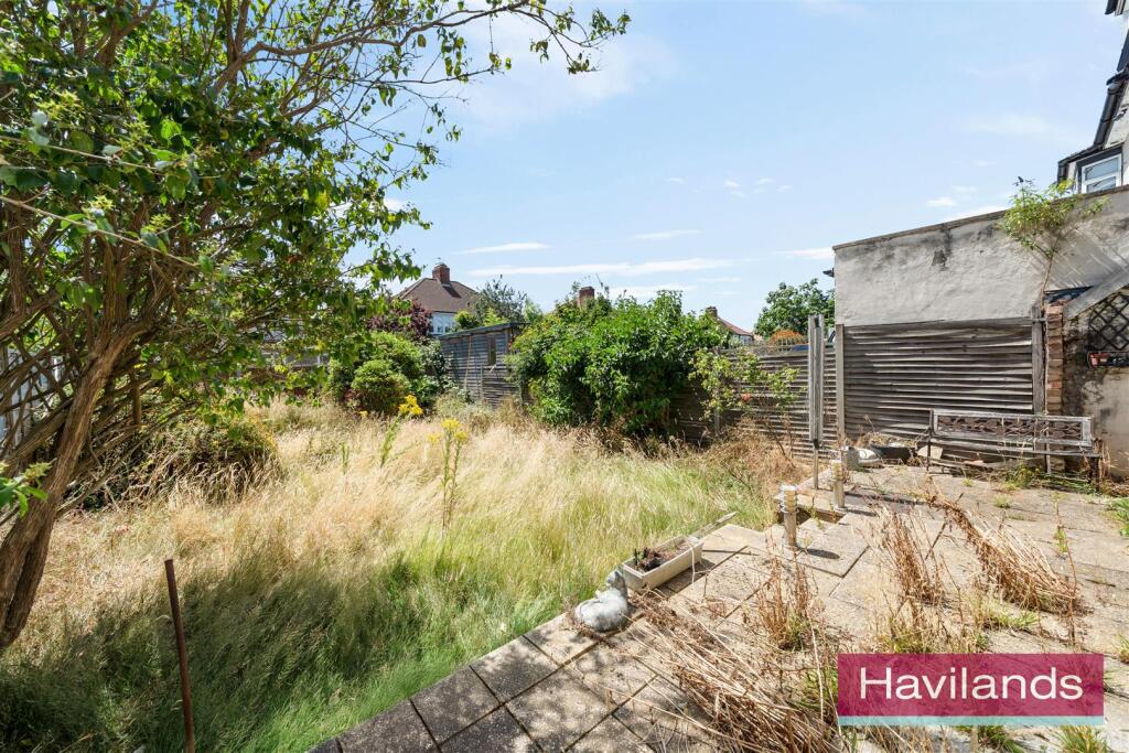 Rowantree Close-11.jpg