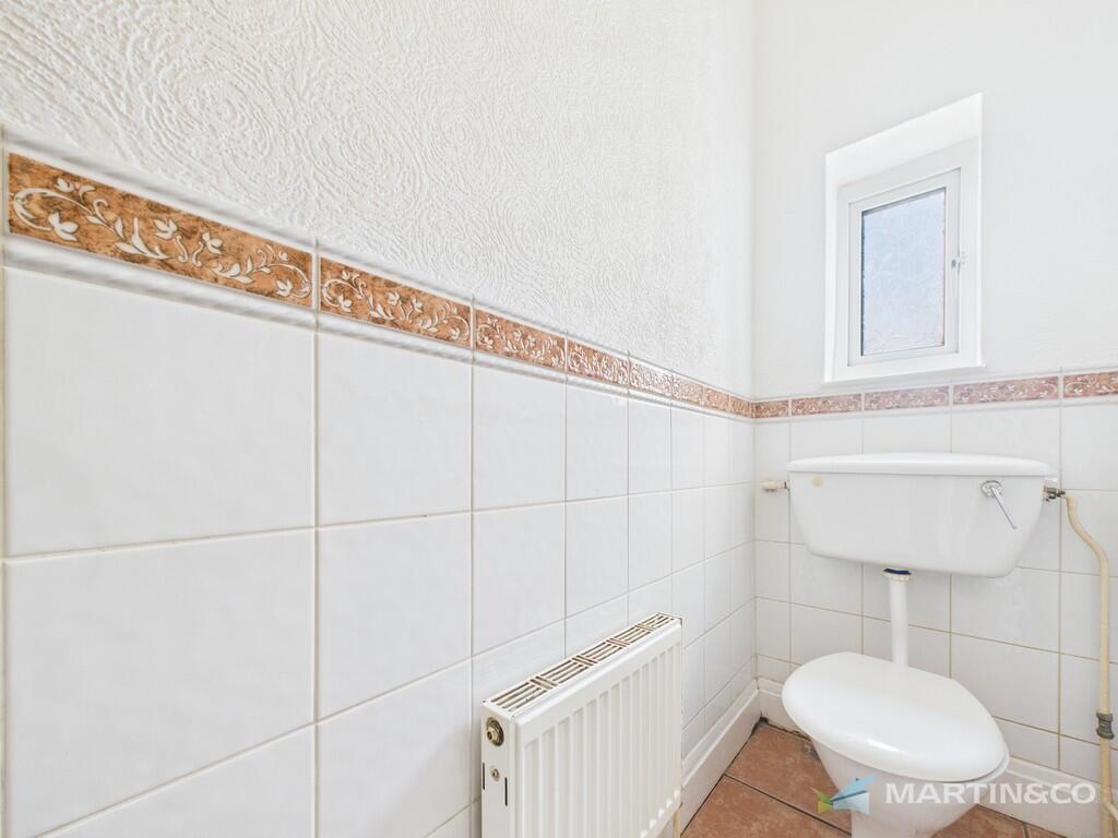 CAM02318G0-PR0546...