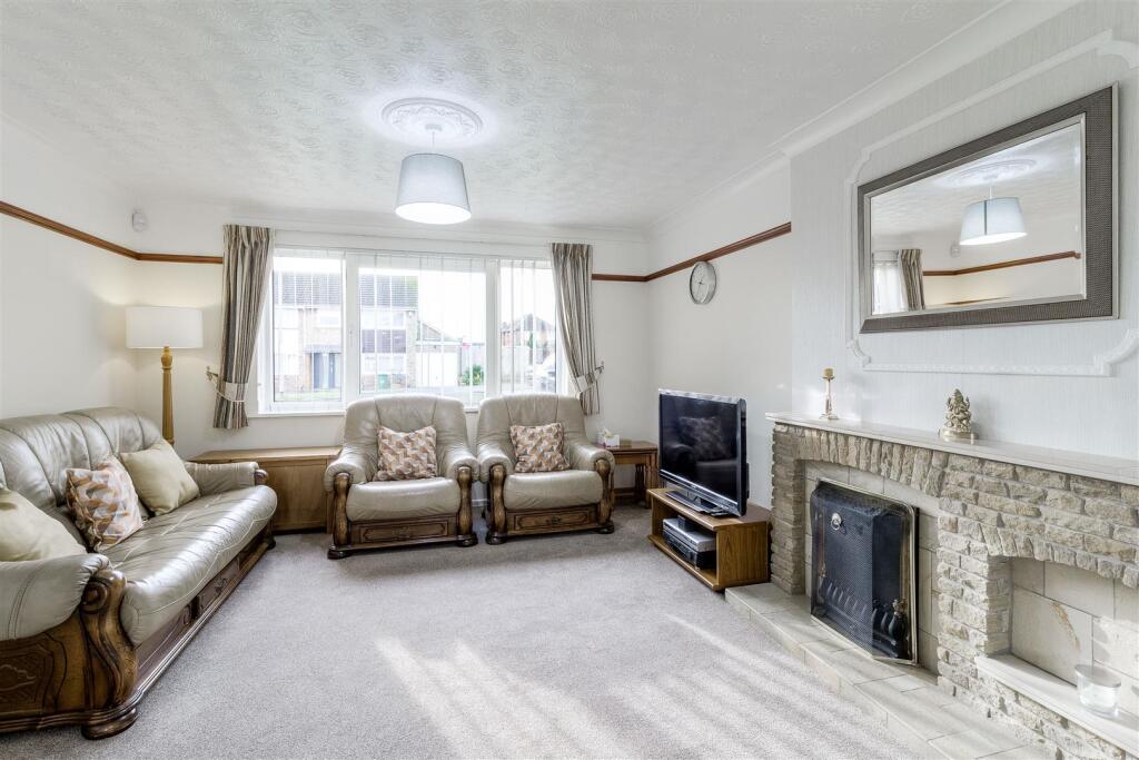 Through Lounge/Dining Room