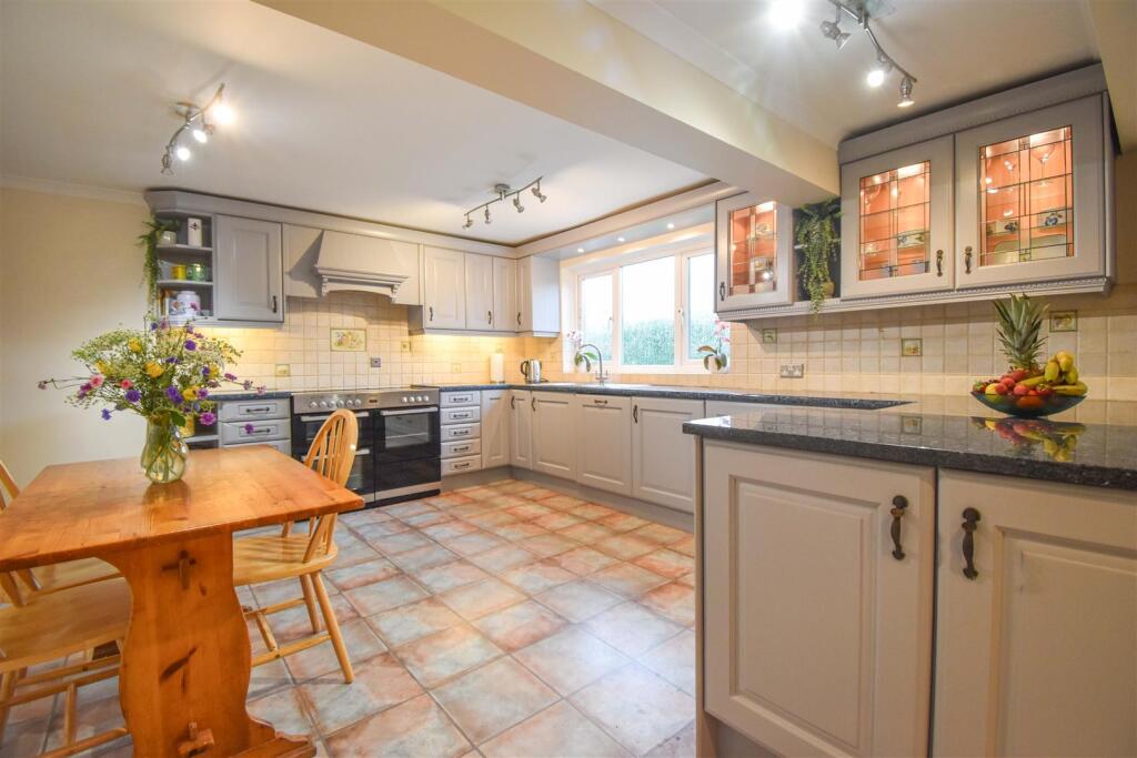 Old Trafford Dining Kitchen B.jpg