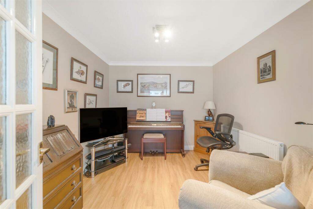 Study/2nd Sitting Room