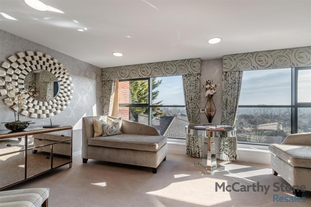 8638982-interior35.jpg