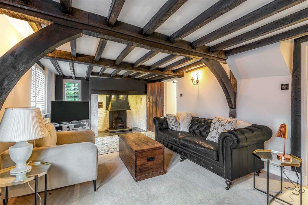 Sitting Room.jpg