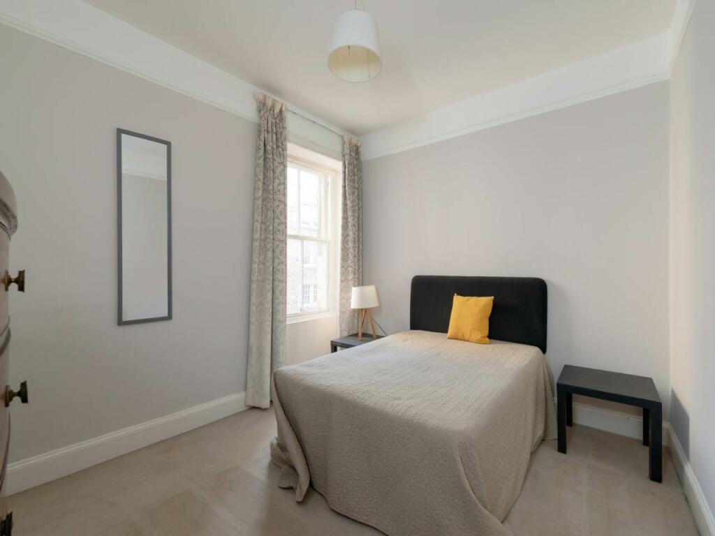 71884_NorthBankStree