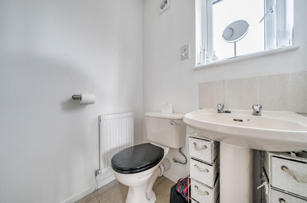 1355210-14-68cad4...