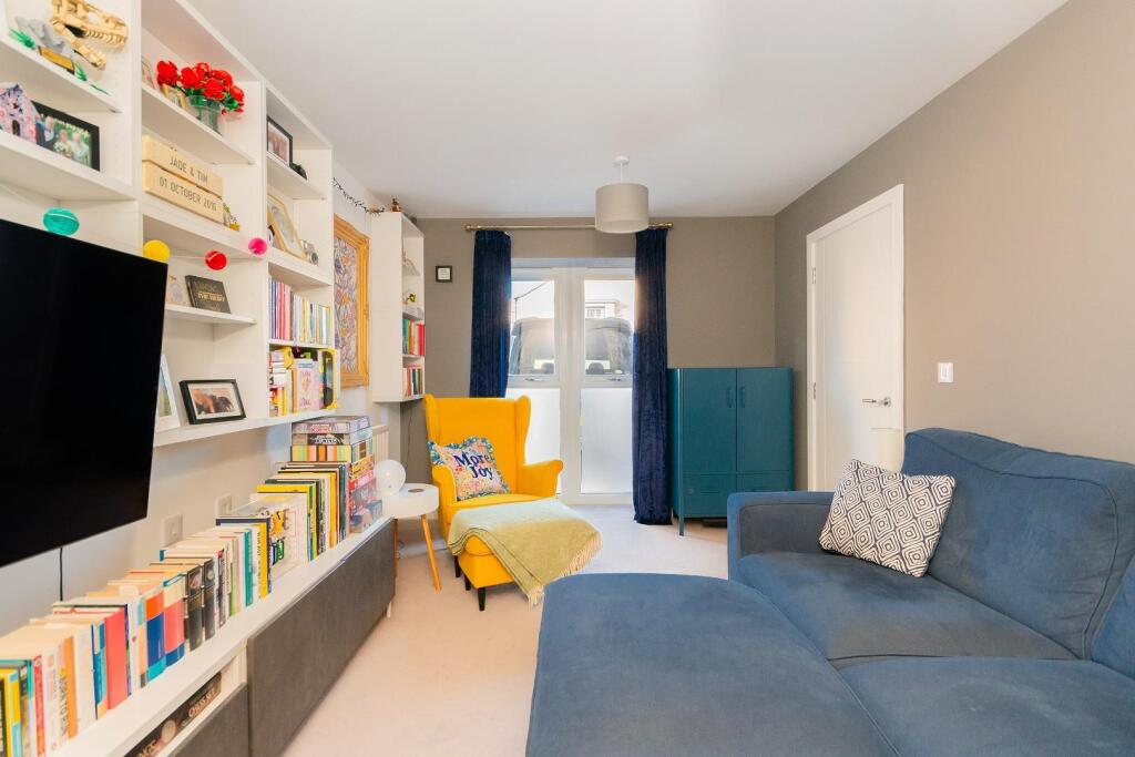 2O4PHCBH - Living Room A.jpg