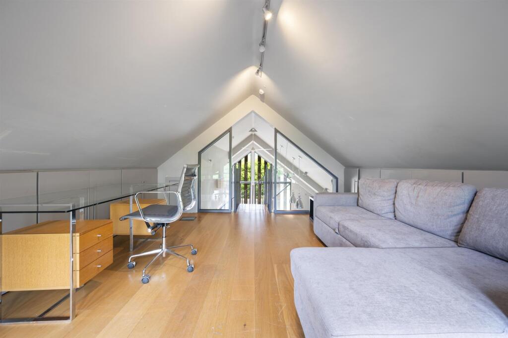 Saxton MeeThe Penthouse-0004.jpg