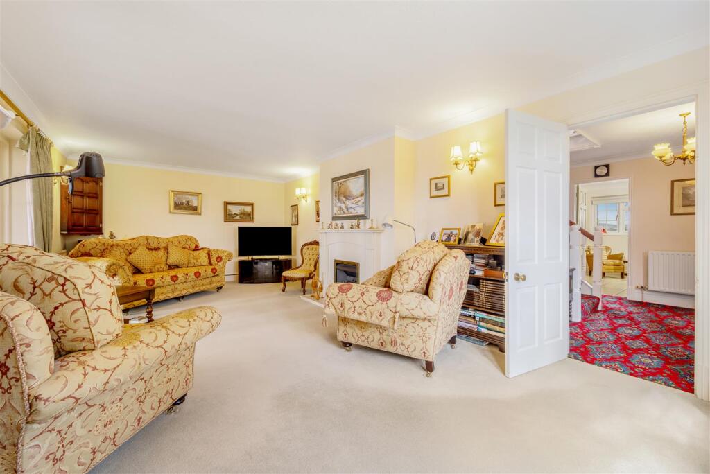 Langley House (Kirton)-18.jpg