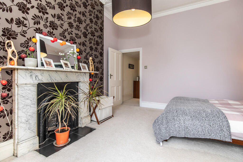 4, 16 Cambridge R...