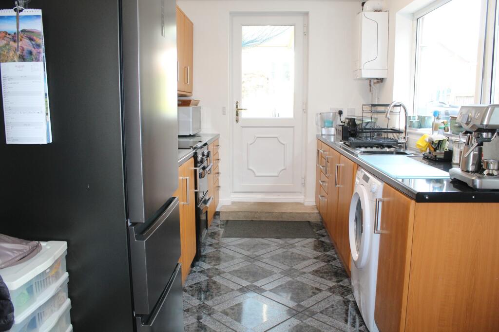 Fitted Kitchen Picture 2