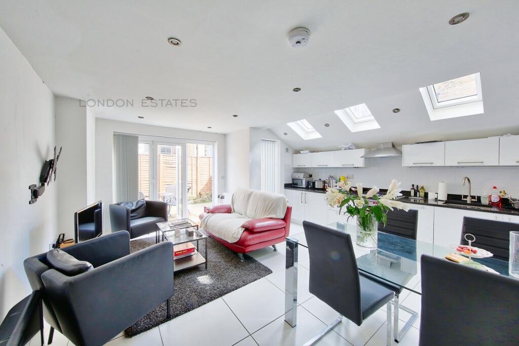 Kimbell Gardens, Fulham, SW6