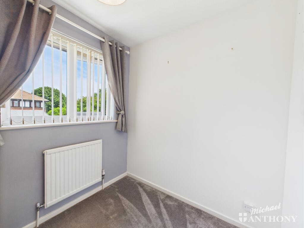 CAM03852G0-PR0327-STILL007