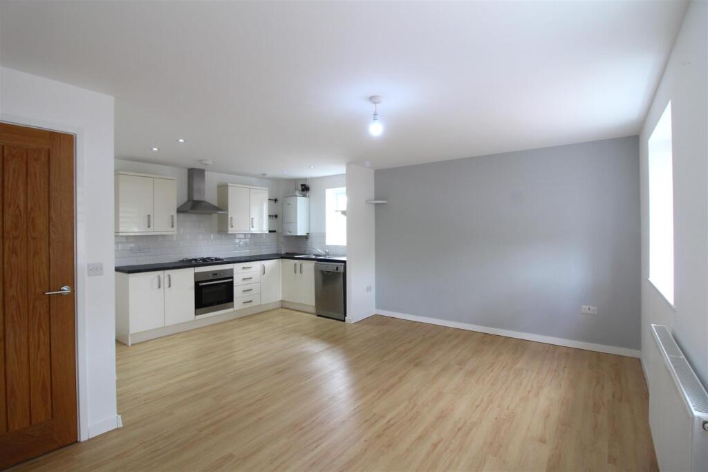 Open Plan Living Room &amp; Kitchen