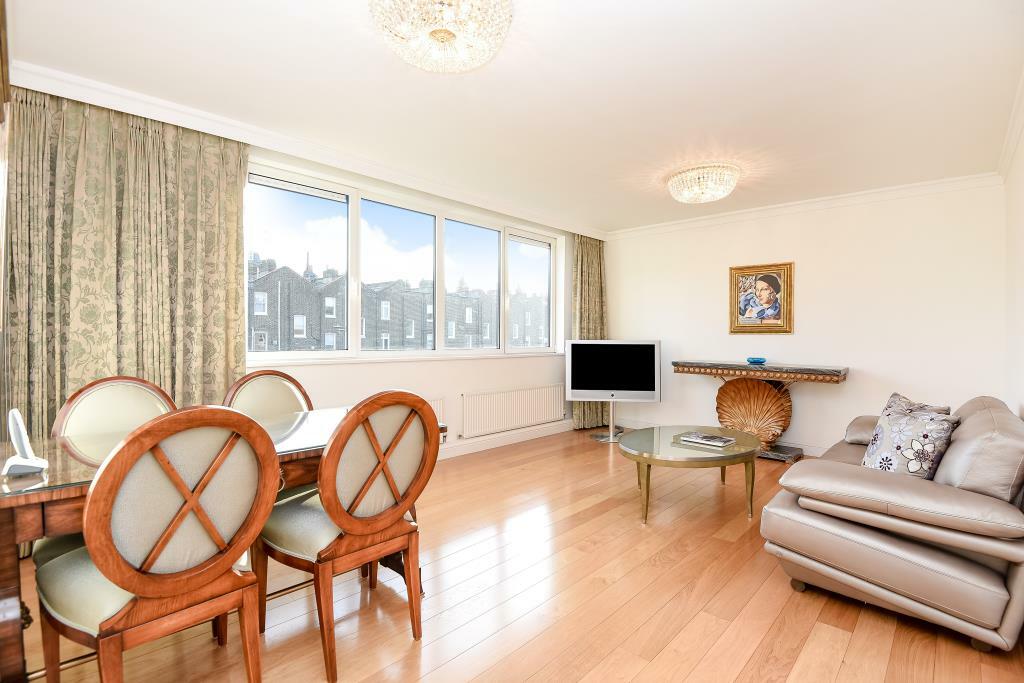 Living/Dining Area