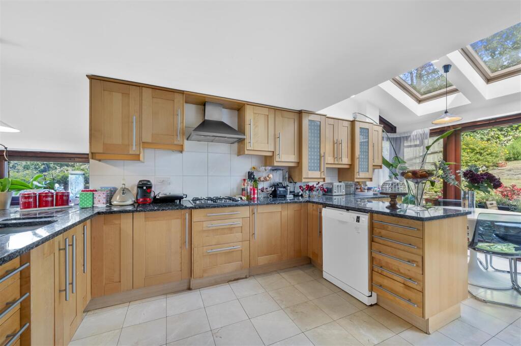 30 Cottenham Park Road,21.jpg