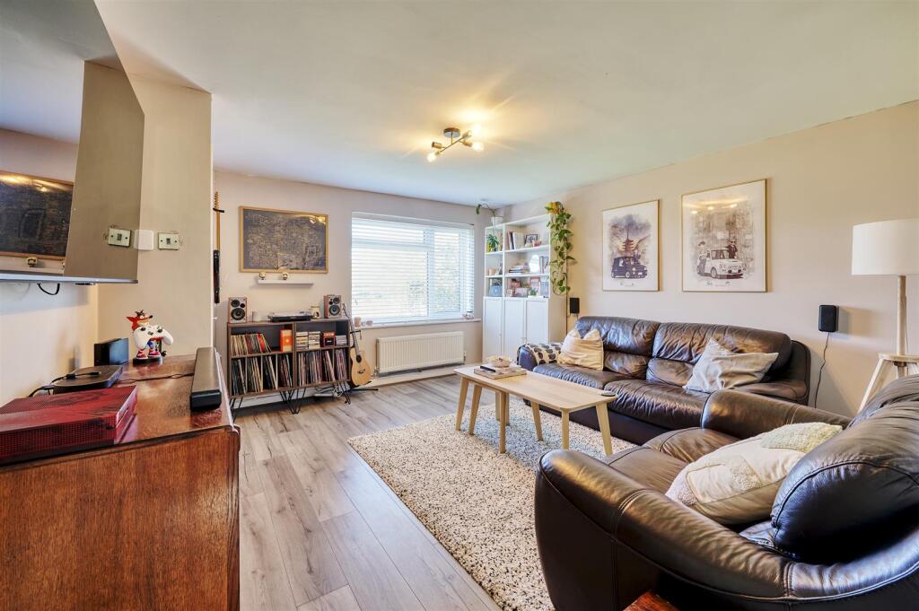 -6 Ashridge Close Rushden-69_HDR-07.jpg