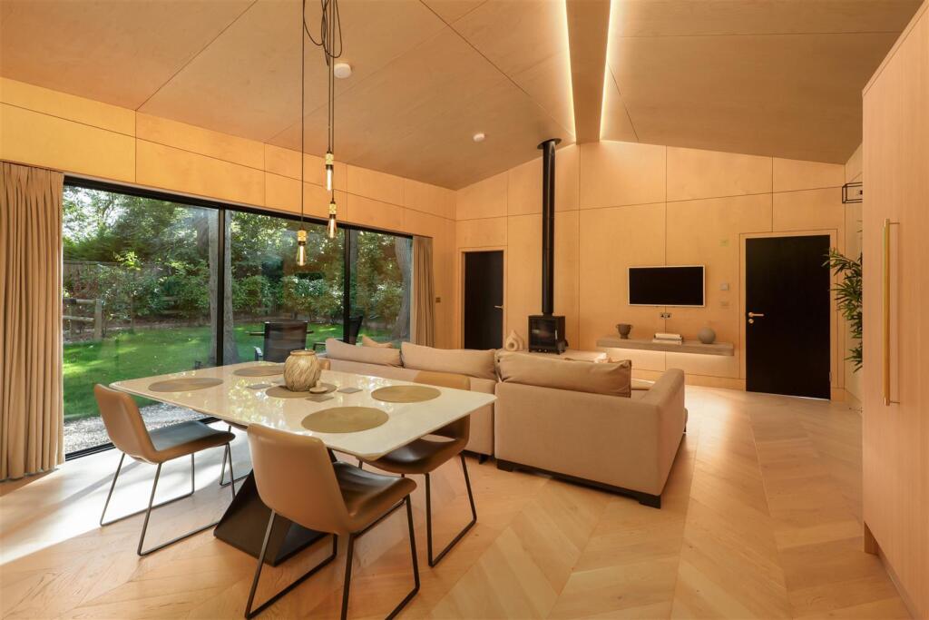 Willow Road, Whitstable