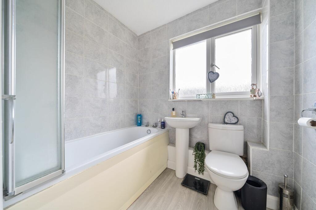 Bathroom (1)