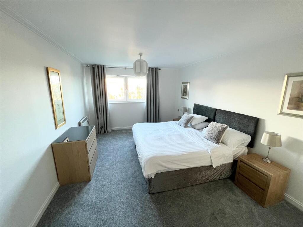 bedroom.jpeg
