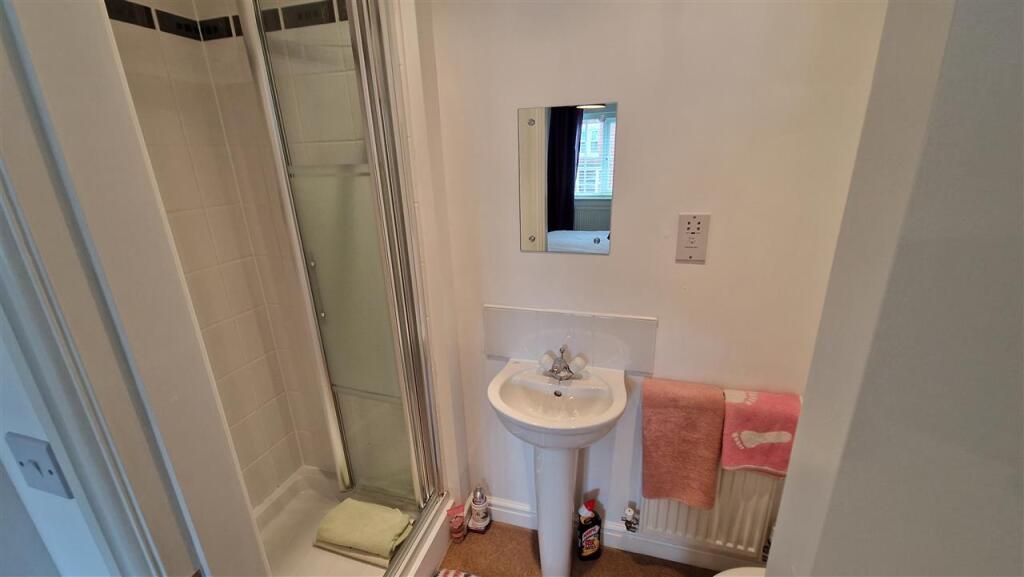En Suite Shower Room