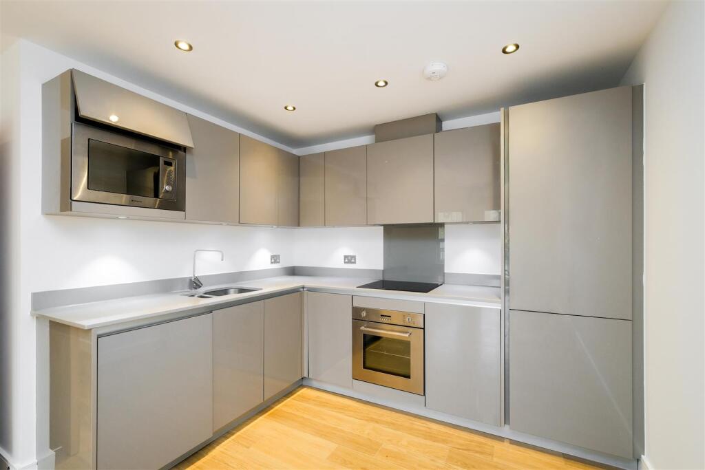 3 Ivydene Court-12.jpg