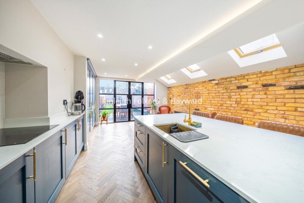 f359e7c5-0df7-4a00-a