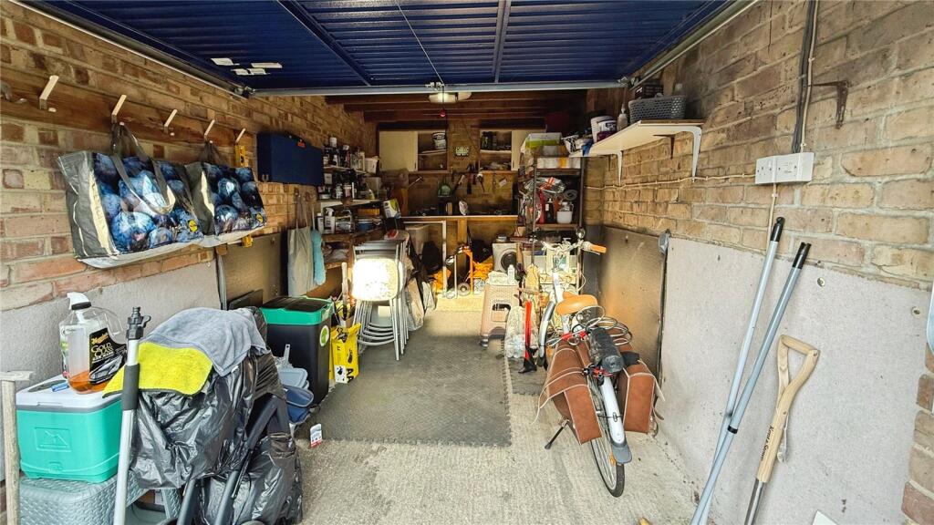 Garage 1