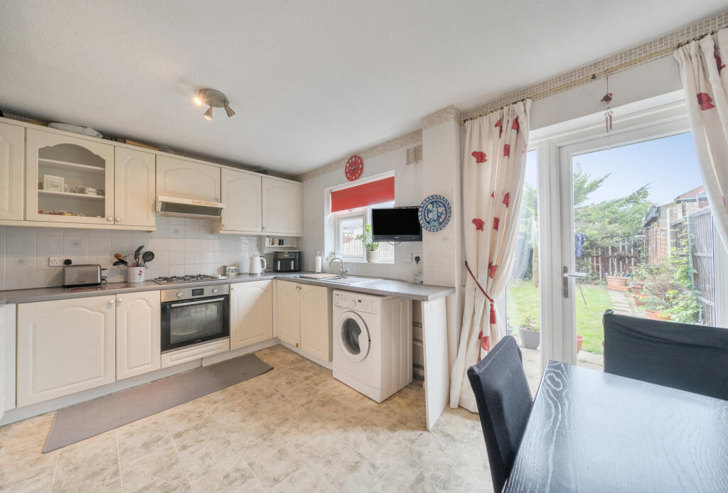 1357276-7-68d2aab...