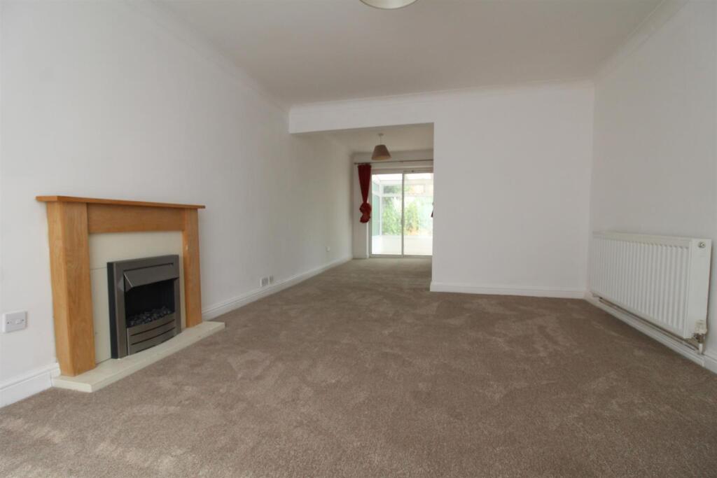 Lounge &amp; Dining Area.JPG