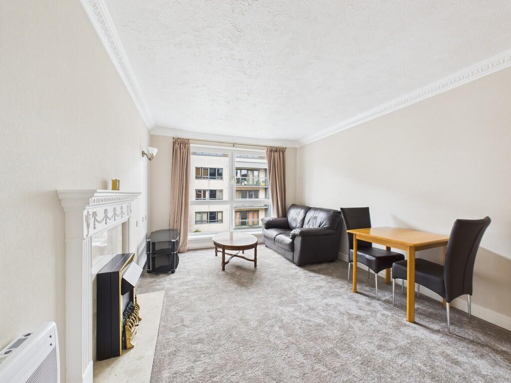 CAM03974G0-PR0162...