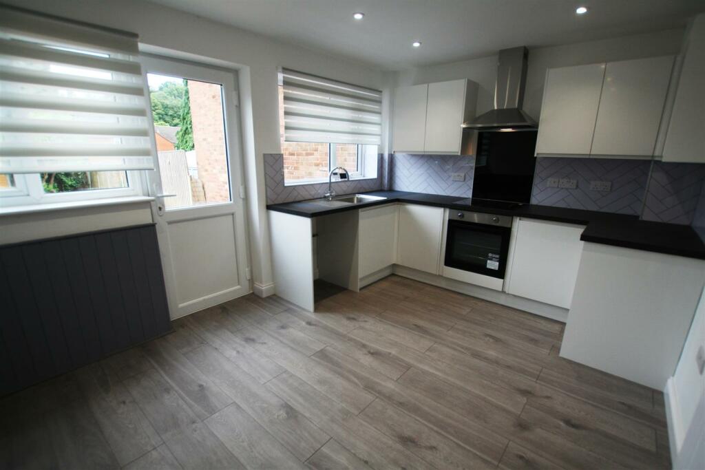 medway200,kitchen.JPG