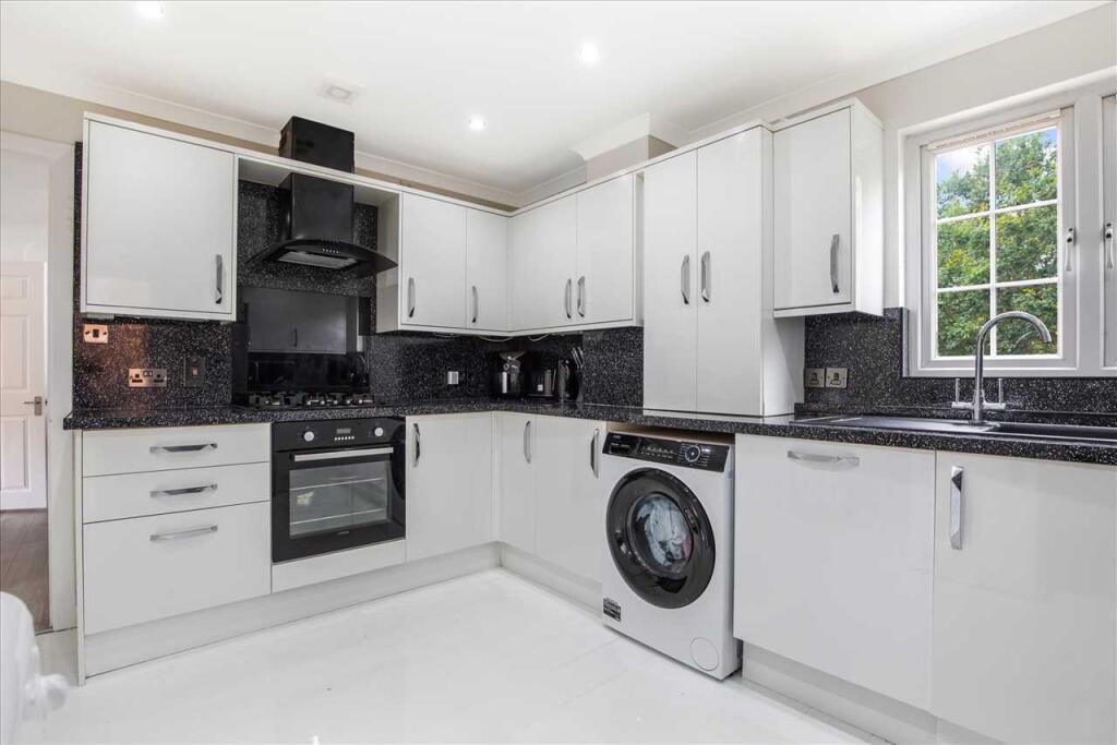 Kitchen (1)