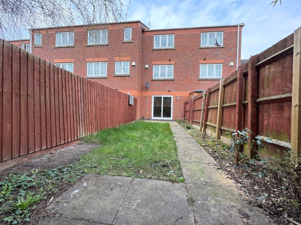 Rear Aspect