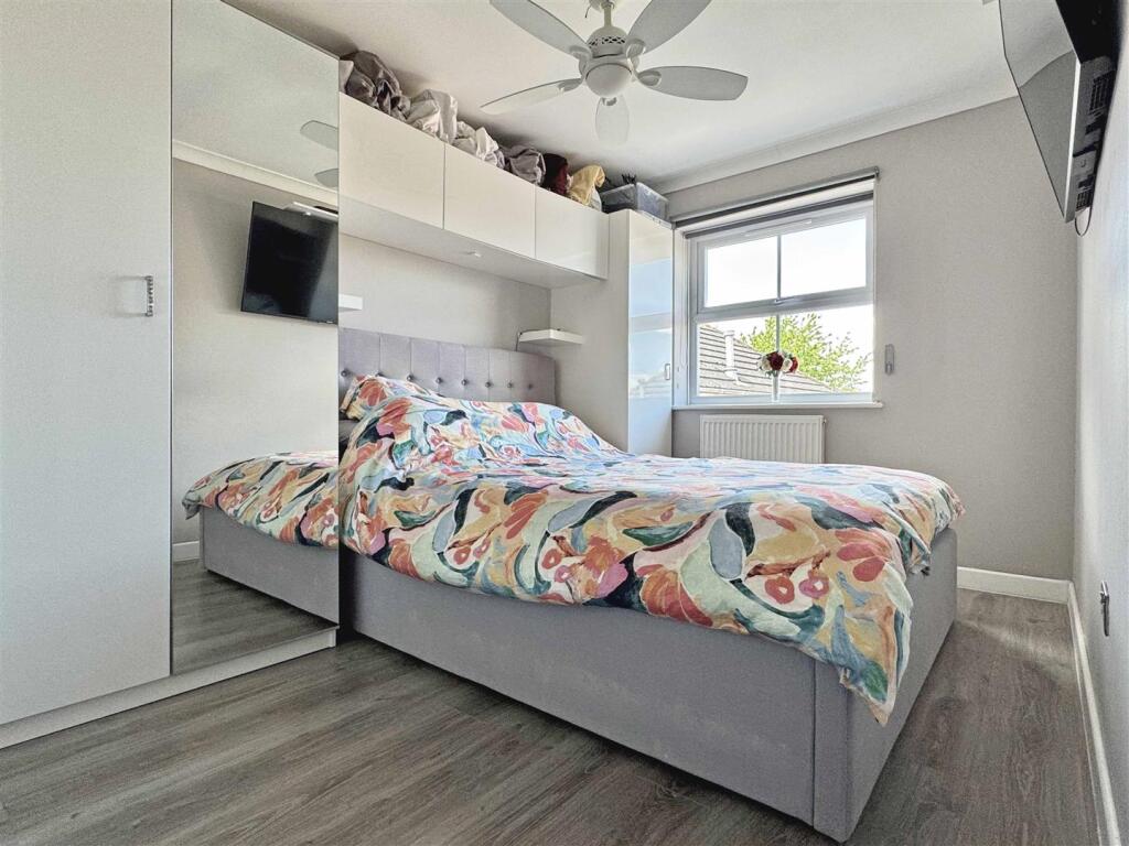 Master Bedroom.jpg