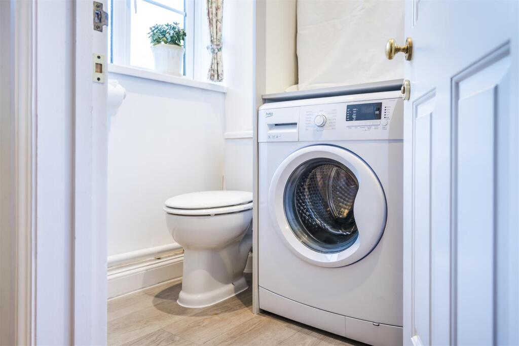 OLD YEW COTTAGE-87.jpg