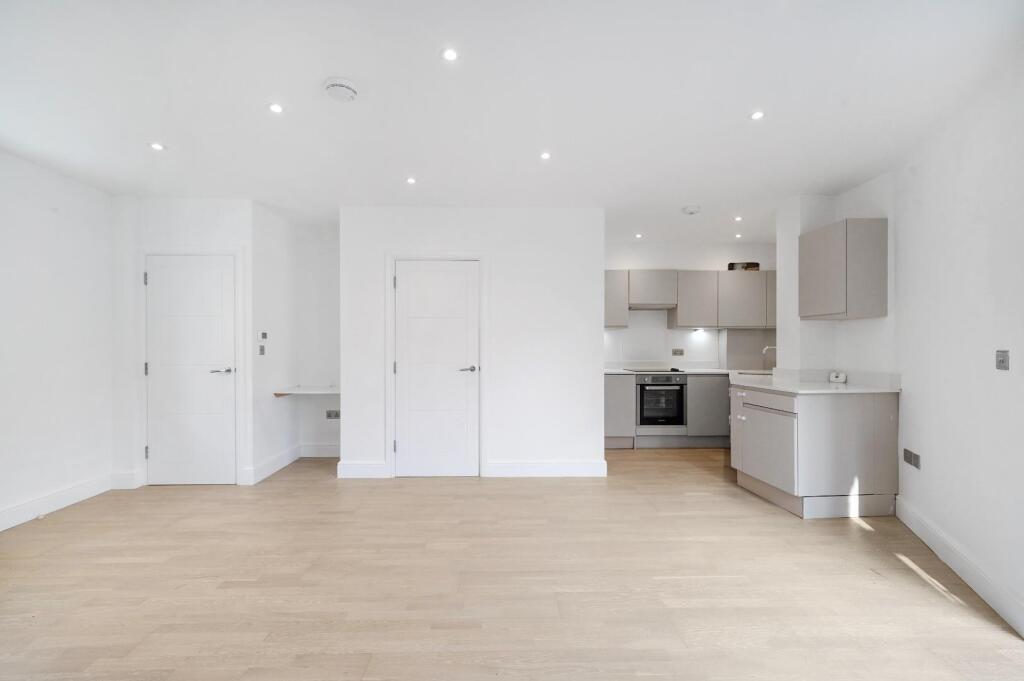 Flat 3, Eagle House - IsEKkMzh3alF9UZyWN5k.jpg