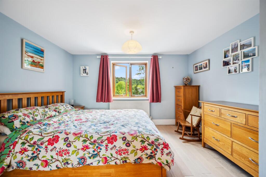 Master Bedroom.jpg