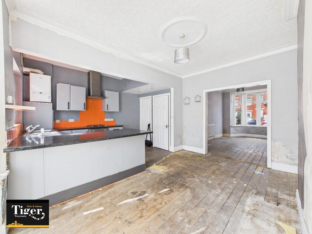 CAM03440G0-PR0404...