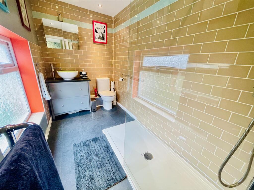 En-Suite Shower Room