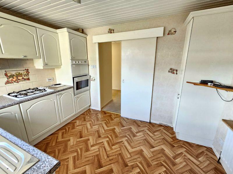 Kitchen/Breakfast Room Additional Image