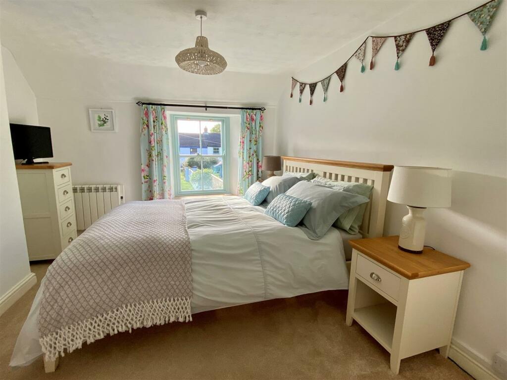 Sparrow Cottage Bedroom