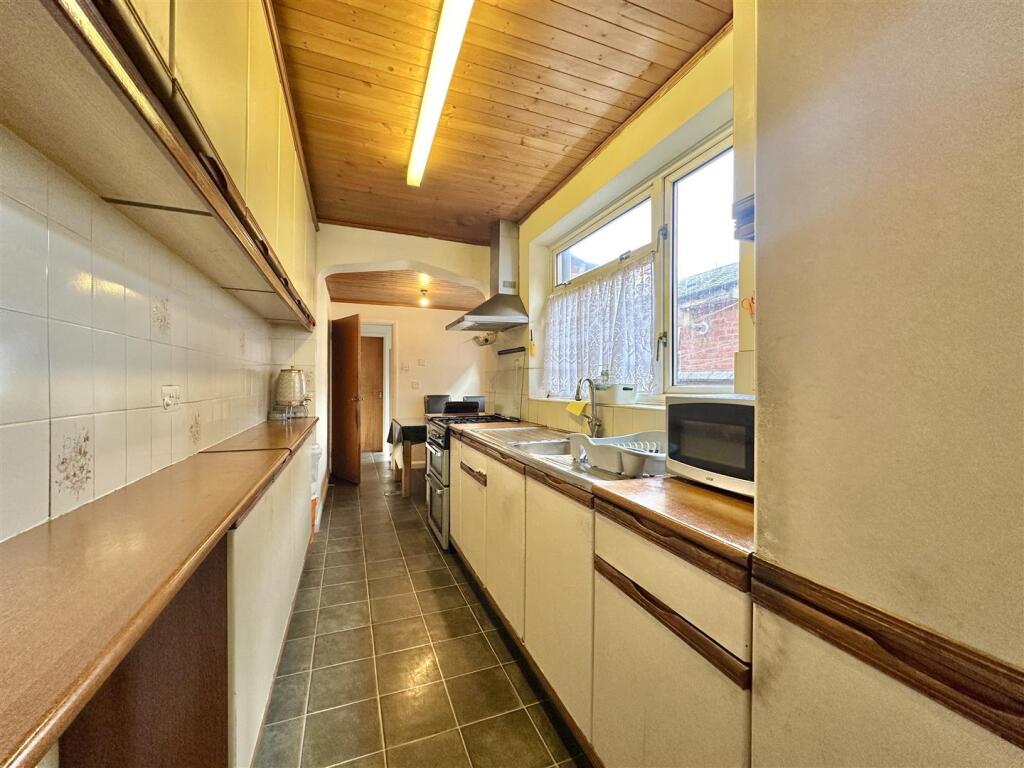 EXTENDED KITCHEN/DINER