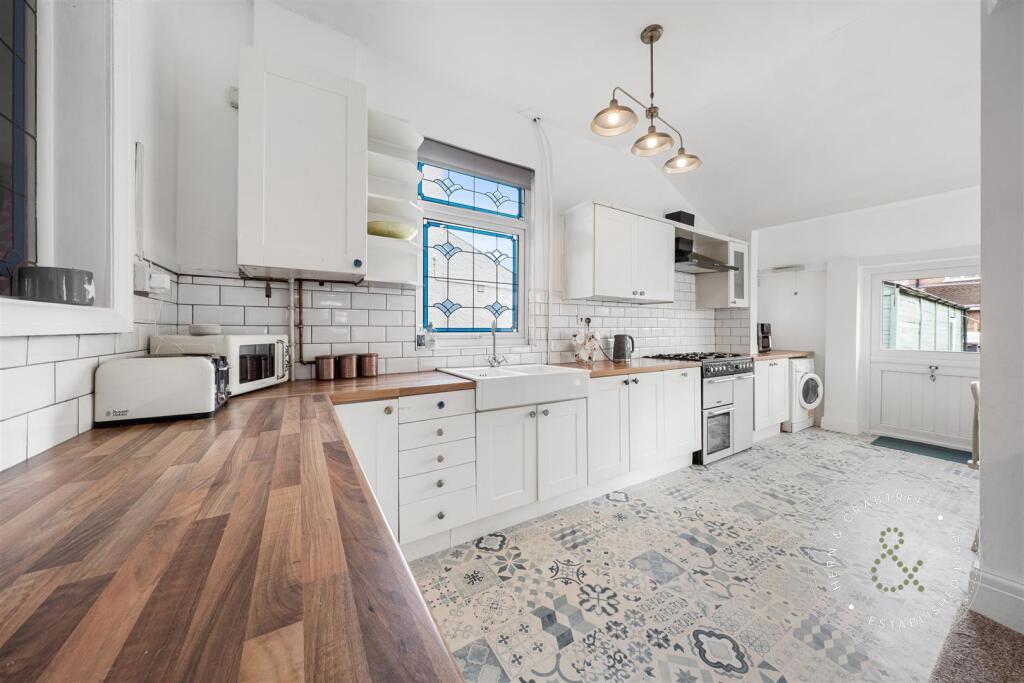 Heathwood Road (6).jpg