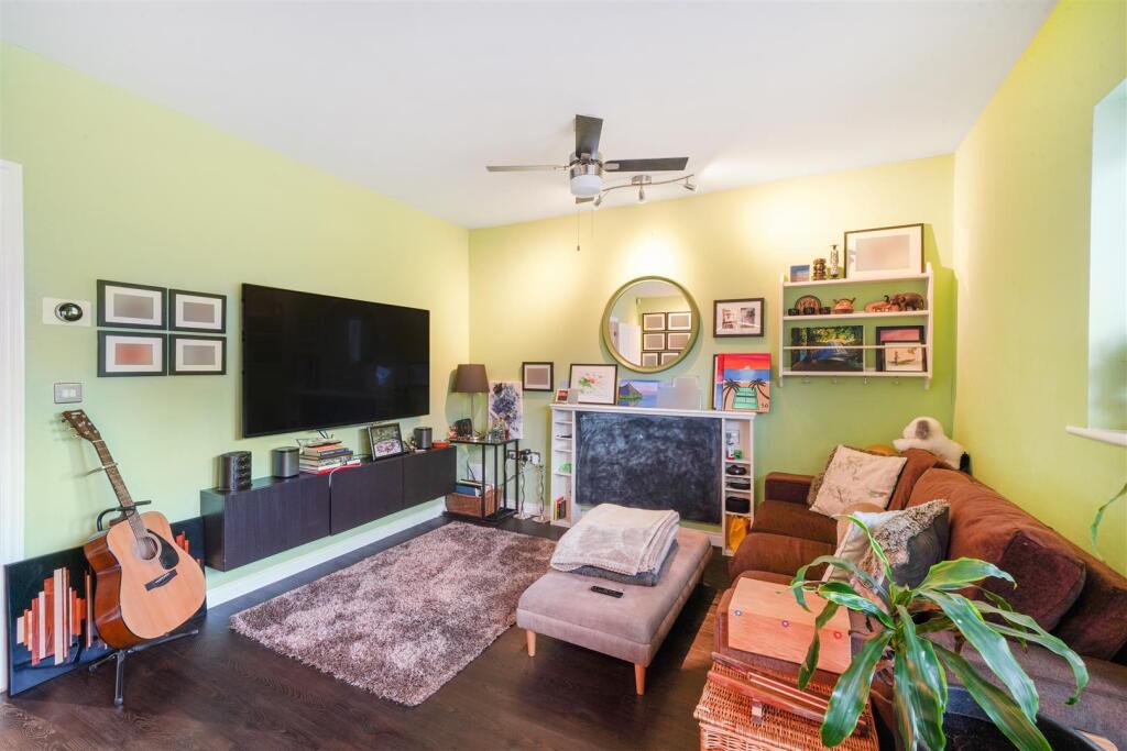 24 Inglis Way - jopLclxi0po2bM3lA669.jpg