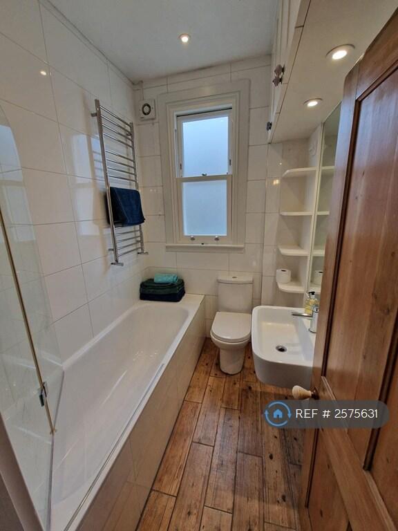 1st Floor Bathroom