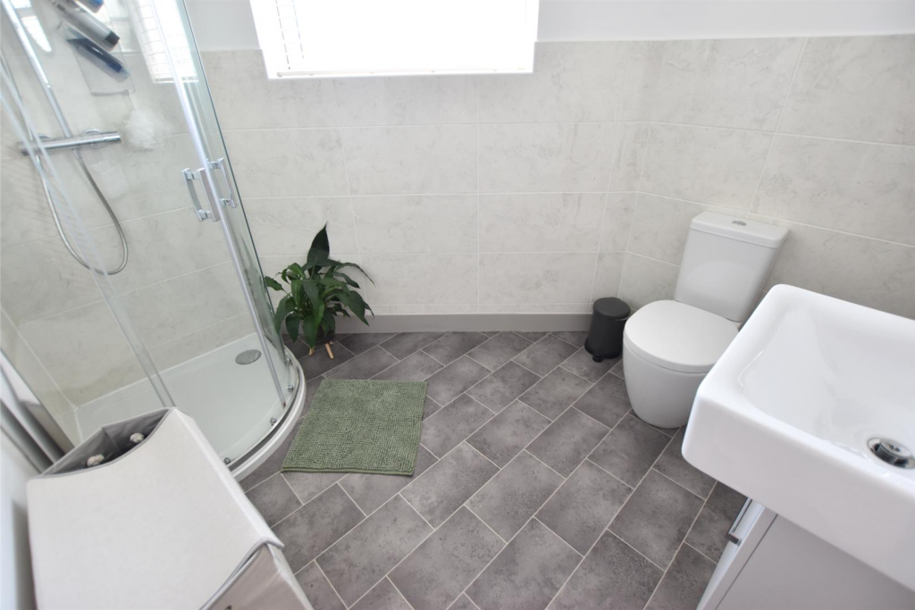 SECOND FLOOR SHOWER ROOM